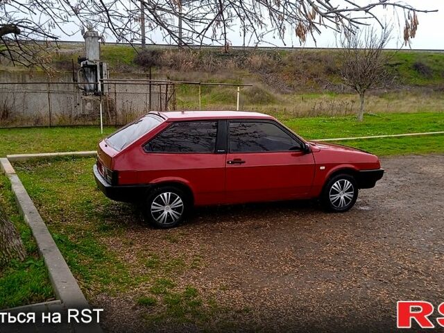 Красный ВАЗ 2108, объемом двигателя 1.5 л и пробегом 160 тыс. км за 950 $, фото 2 на Automoto.ua