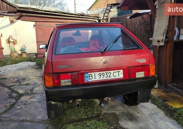 Красный ВАЗ 2108, объемом двигателя 0 л и пробегом 250 тыс. км за 1050 $, фото 3 на Automoto.ua