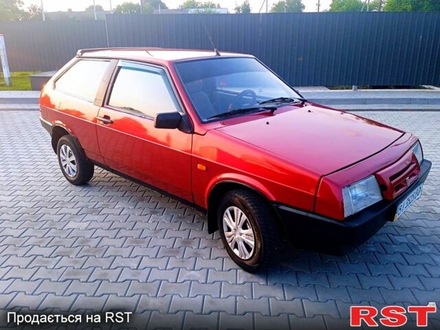 Красный ВАЗ 2108, объемом двигателя 1.3 л и пробегом 180 тыс. км за 1200 $, фото 2 на Automoto.ua