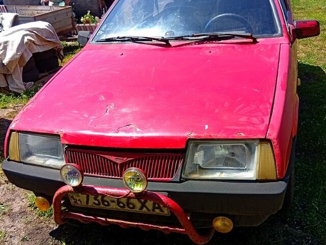 Красный ВАЗ 2108, объемом двигателя 1.3 л и пробегом 200 тыс. км за 500 $, фото 3 на Automoto.ua