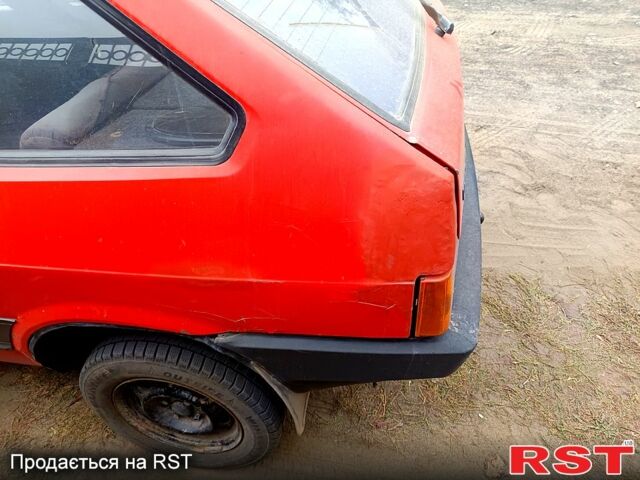 Красный ВАЗ 2108, объемом двигателя 15 л и пробегом 1000 тыс. км за 800 $, фото 2 на Automoto.ua