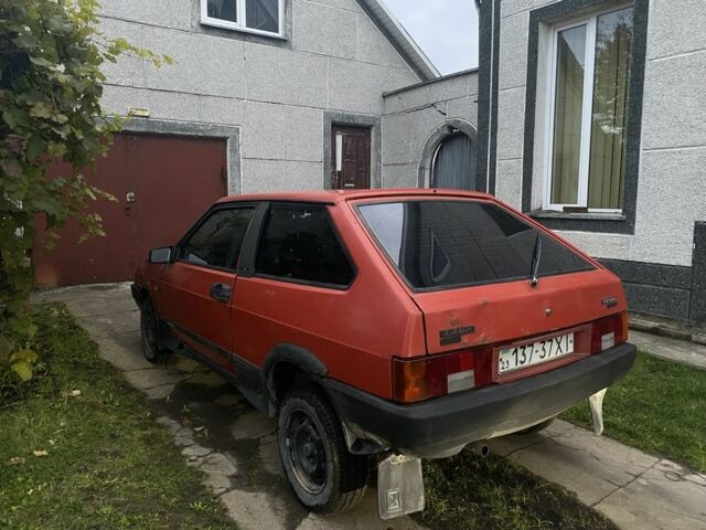 Красный ВАЗ 2108, объемом двигателя 1.3 л и пробегом 100 тыс. км за 650 $, фото 3 на Automoto.ua