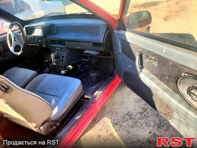 Красный ВАЗ 2108, объемом двигателя 13 л и пробегом 0 тыс. км за 760 $, фото 2 на Automoto.ua