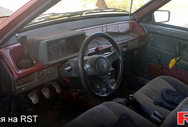 Красный ВАЗ 2108, объемом двигателя 1.5 л и пробегом 0 тыс. км за 910 $, фото 5 на Automoto.ua