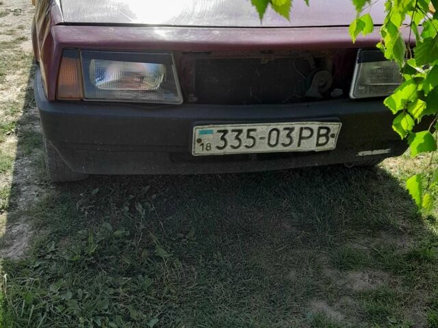 Красный ВАЗ 2108, объемом двигателя 0 л и пробегом 100 тыс. км за 700 $, фото 4 на Automoto.ua