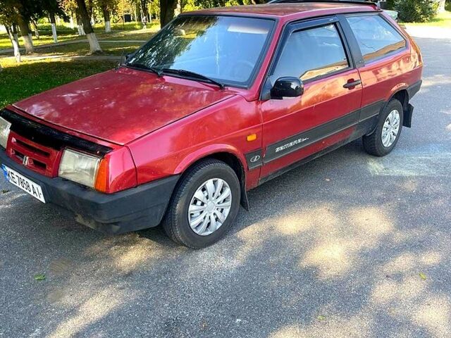 Красный ВАЗ 2108, объемом двигателя 1.1 л и пробегом 125 тыс. км за 1400 $, фото 1 на Automoto.ua