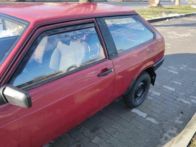 Красный ВАЗ 2108, объемом двигателя 1.1 л и пробегом 400 тыс. км за 750 $, фото 2 на Automoto.ua