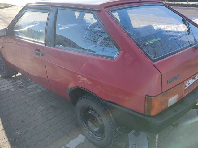 Красный ВАЗ 2108, объемом двигателя 1.1 л и пробегом 400 тыс. км за 750 $, фото 3 на Automoto.ua