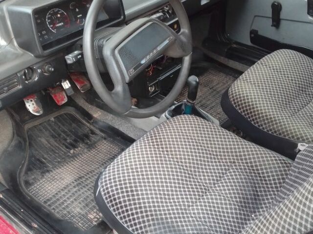 Красный ВАЗ 2108, объемом двигателя 1.5 л и пробегом 100 тыс. км за 650 $, фото 6 на Automoto.ua