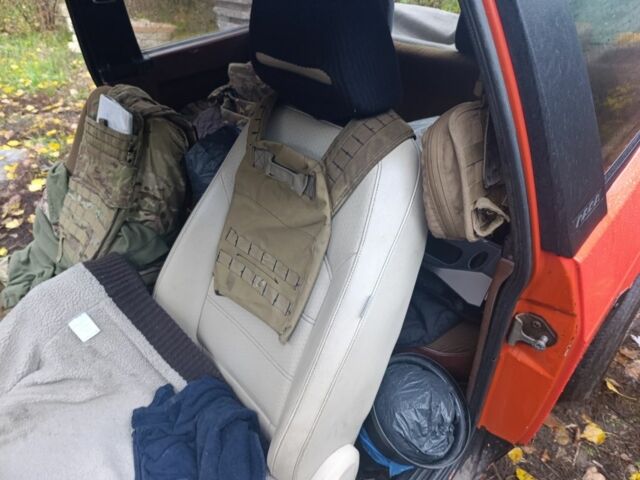 Червоний ВАЗ 2108, об'ємом двигуна 0 л та пробігом 300 тис. км за 951 $, фото 6 на Automoto.ua