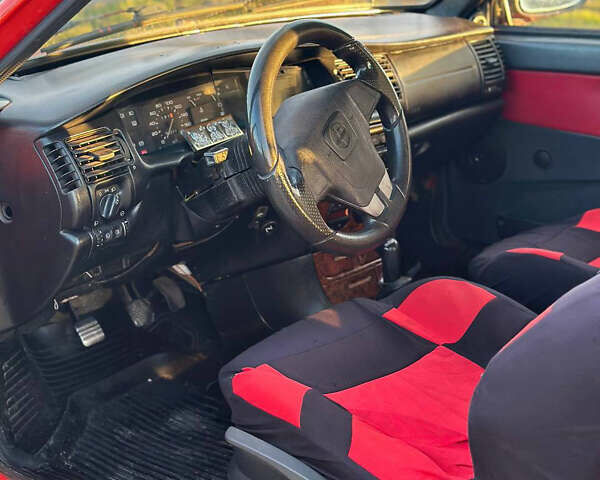 Красный ВАЗ 2108, объемом двигателя 1.1 л и пробегом 150 тыс. км за 950 $, фото 2 на Automoto.ua