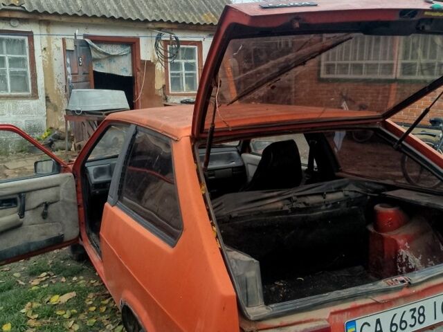 Красный ВАЗ 2108, объемом двигателя 1.3 л и пробегом 50 тыс. км за 358 $, фото 1 на Automoto.ua