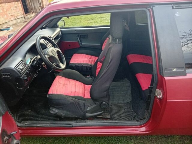 Червоний ВАЗ 2108, об'ємом двигуна 1.6 л та пробігом 254 тис. км за 1050 $, фото 6 на Automoto.ua