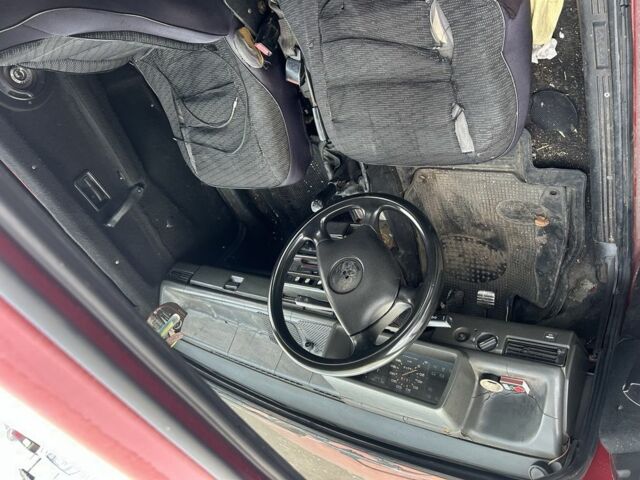 Красный ВАЗ 2108, объемом двигателя 1.5 л и пробегом 1000 тыс. км за 700 $, фото 6 на Automoto.ua