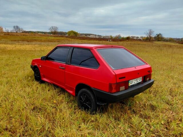 ВАЗ 2108 1992 в Харькове на Automoto.ua Красный ВАЗ 2108, объемом двигателя 1.6 л и пробегом 100 тыс. км за 1000 $, фото 4 на Automoto.ua