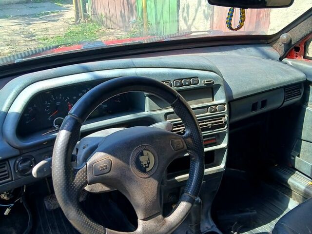 Красный ВАЗ 2108, объемом двигателя 1.5 л и пробегом 0 тыс. км за 620 $, фото 3 на Automoto.ua