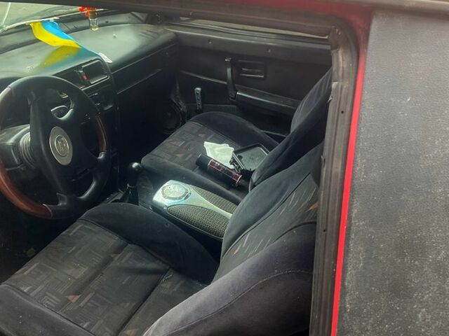 Красный ВАЗ 2108, объемом двигателя 1.3 л и пробегом 250 тыс. км за 600 $, фото 5 на Automoto.ua