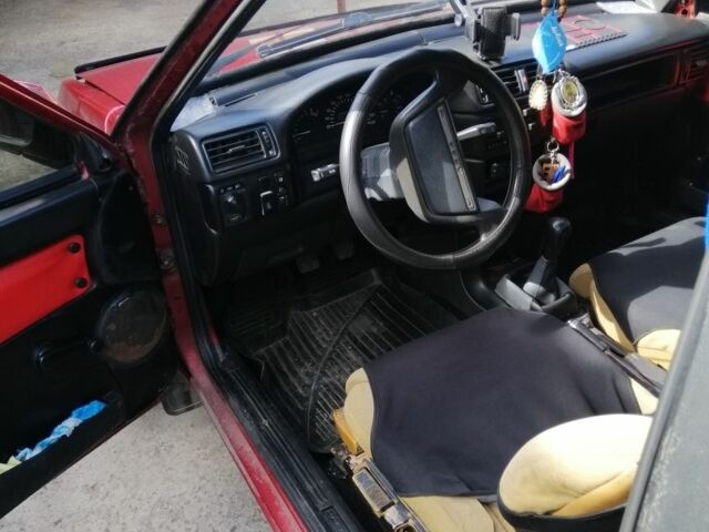 Красный ВАЗ 2108, объемом двигателя 1.5 л и пробегом 400 тыс. км за 1450 $, фото 5 на Automoto.ua