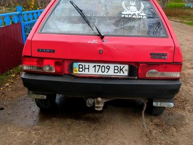 Красный ВАЗ 2108, объемом двигателя 1.5 л и пробегом 0 тыс. км за 950 $, фото 2 на Automoto.ua