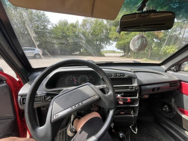 Красный ВАЗ 2108, объемом двигателя 1.6 л и пробегом 300 тыс. км за 1700 $, фото 7 на Automoto.ua