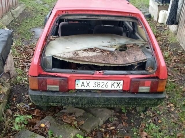 Красный ВАЗ 2108, объемом двигателя 0 л и пробегом 24 тыс. км за 250 $, фото 2 на Automoto.ua