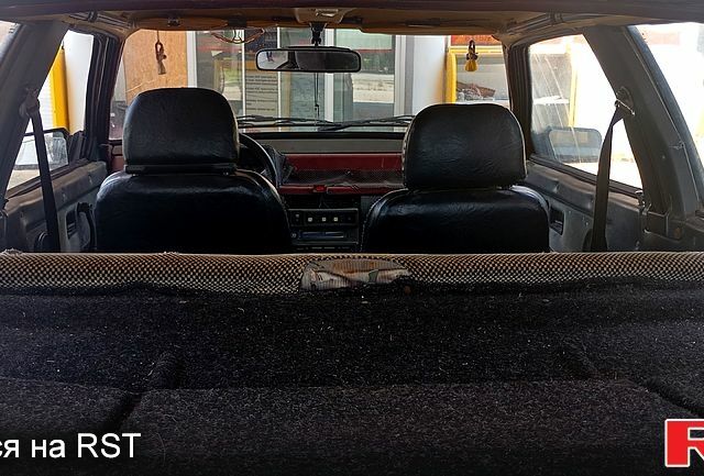 Красный ВАЗ 2108, объемом двигателя 1.5 л и пробегом 0 тыс. км за 910 $, фото 4 на Automoto.ua