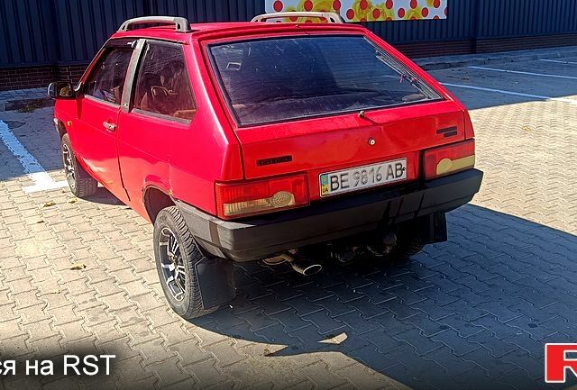 Красный ВАЗ 2108, объемом двигателя 1.3 л и пробегом 290 тыс. км за 600 $, фото 2 на Automoto.ua
