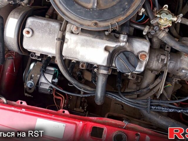 Красный ВАЗ 2108, объемом двигателя 1.5 л и пробегом 195 тыс. км за 1000 $, фото 4 на Automoto.ua