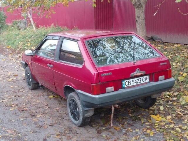 Красный ВАЗ 2108, объемом двигателя 1.5 л и пробегом 100 тыс. км за 650 $, фото 4 на Automoto.ua