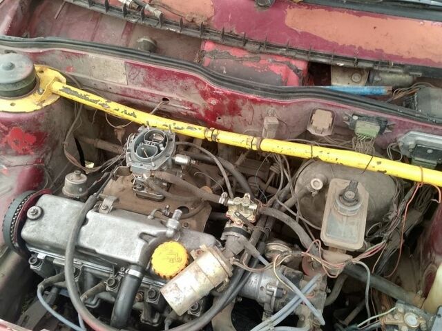 Красный ВАЗ 2108, объемом двигателя 1.3 л и пробегом 50 тыс. км за 358 $, фото 2 на Automoto.ua