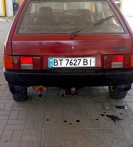 Красный ВАЗ 2108, объемом двигателя 1.5 л и пробегом 0 тыс. км за 910 $, фото 3 на Automoto.ua