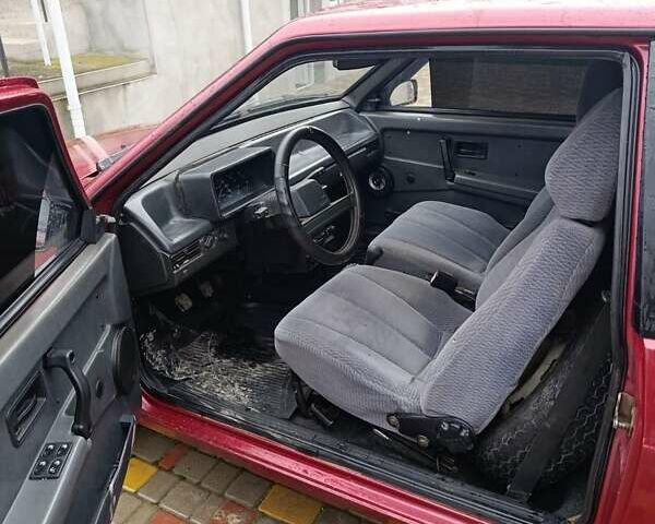 Красный ВАЗ 2108, объемом двигателя 1.3 л и пробегом 150 тыс. км за 897 $, фото 4 на Automoto.ua