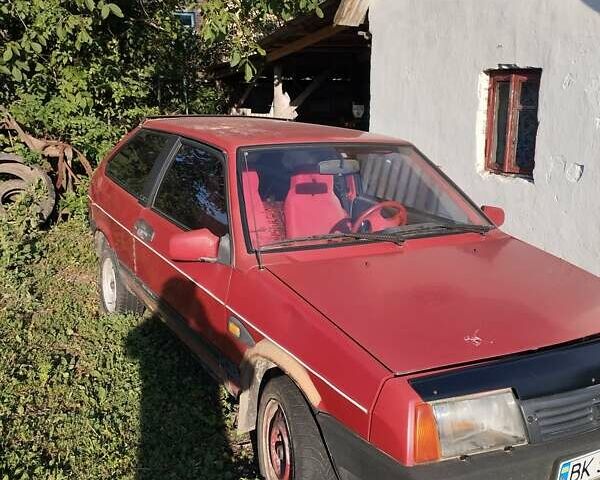 Красный ВАЗ 2108, объемом двигателя 1.1 л и пробегом 600 тыс. км за 400 $, фото 3 на Automoto.ua