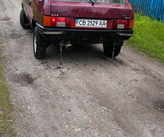 Красный ВАЗ 2108, объемом двигателя 1 л и пробегом 1 тыс. км за 604 $, фото 2 на Automoto.ua