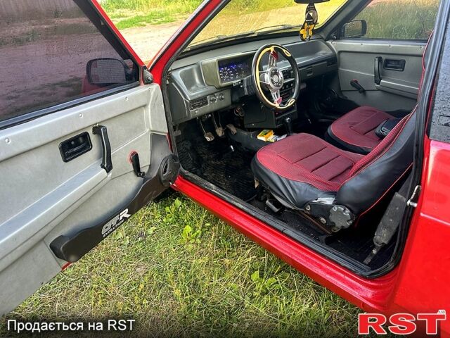 Червоний ВАЗ 2108, об'ємом двигуна 1.3 л та пробігом 300 тис. км за 1400 $, фото 2 на Automoto.ua