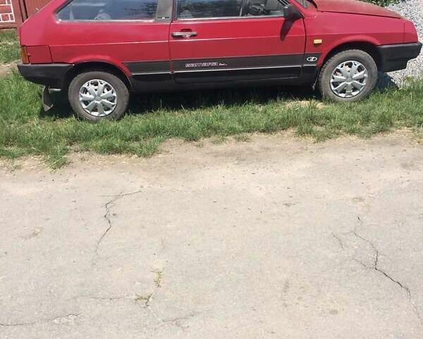 Красный ВАЗ 2108, объемом двигателя 1.3 л и пробегом 250 тыс. км за 1100 $, фото 3 на Automoto.ua
