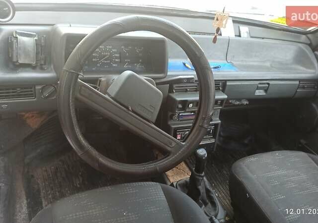 Красный ВАЗ 2108, объемом двигателя 1.3 л и пробегом 80 тыс. км за 1100 $, фото 4 на Automoto.ua