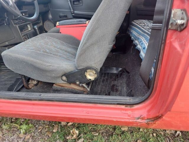 Красный ВАЗ 2108, объемом двигателя 1.3 л и пробегом 35 тыс. км за 1000 $, фото 5 на Automoto.ua