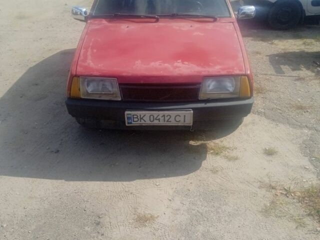 Красный ВАЗ 2108, объемом двигателя 1.5 л и пробегом 100 тыс. км за 800 $, фото 4 на Automoto.ua