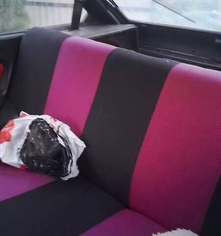 Красный ВАЗ 2108, объемом двигателя 1.1 л и пробегом 285 тыс. км за 1100 $, фото 4 на Automoto.ua