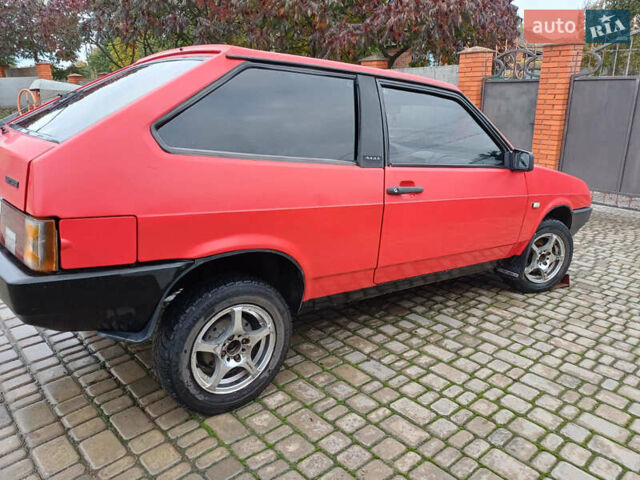 Красный ВАЗ 2108, объемом двигателя 1.3 л и пробегом 200 тыс. км за 1500 $, фото 2 на Automoto.ua