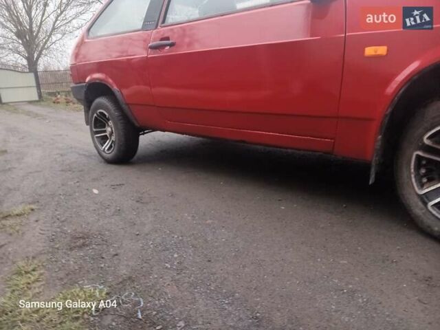 Красный ВАЗ 2108, объемом двигателя 1.5 л и пробегом 320 тыс. км за 1100 $, фото 9 на Automoto.ua