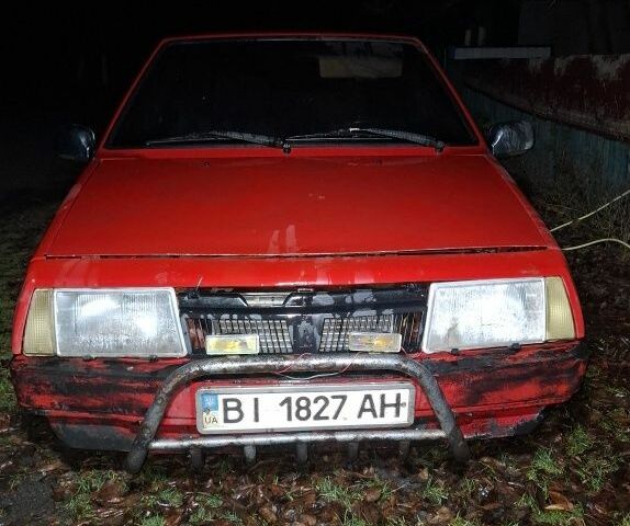 Красный ВАЗ 2108, объемом двигателя 0 л и пробегом 1000 тыс. км за 761 $, фото 2 на Automoto.ua