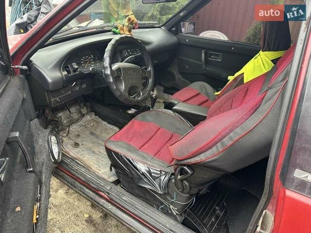 Красный ВАЗ 2108, объемом двигателя 1.3 л и пробегом 300 тыс. км за 667 $, фото 5 на Automoto.ua