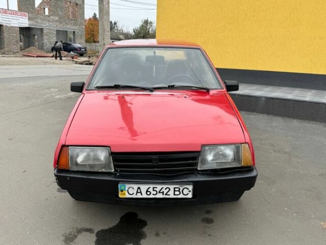 Красный ВАЗ 2108, объемом двигателя 1.5 л и пробегом 185 тыс. км за 477 $, фото 1 на Automoto.ua