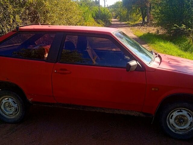 ВАЗ 2108 1993 в Коростене на Automoto.ua Красный ВАЗ 2108, объемом двигателя 1.5 л и пробегом 0 тыс. км за 500 $, фото 3 на Automoto.ua