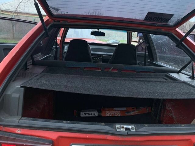 Червоний ВАЗ 2108, об'ємом двигуна 1.3 л та пробігом 100 тис. км за 1000 $, фото 2 на Automoto.ua