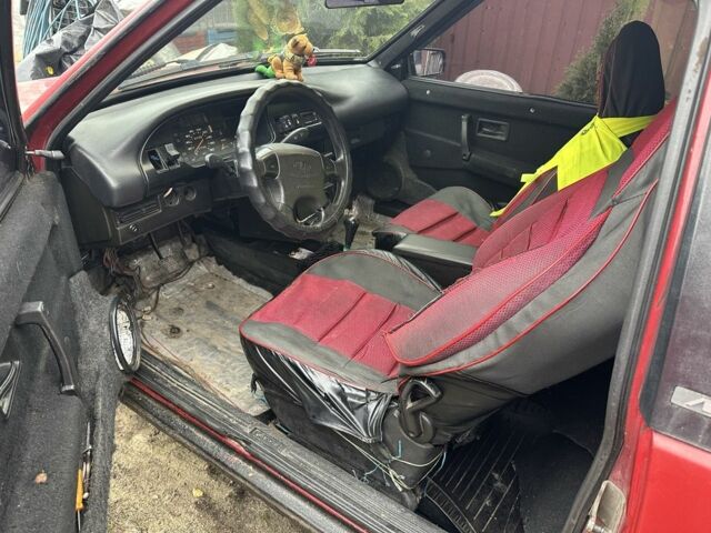 Красный ВАЗ 2108, объемом двигателя 1.3 л и пробегом 300 тыс. км за 667 $, фото 6 на Automoto.ua