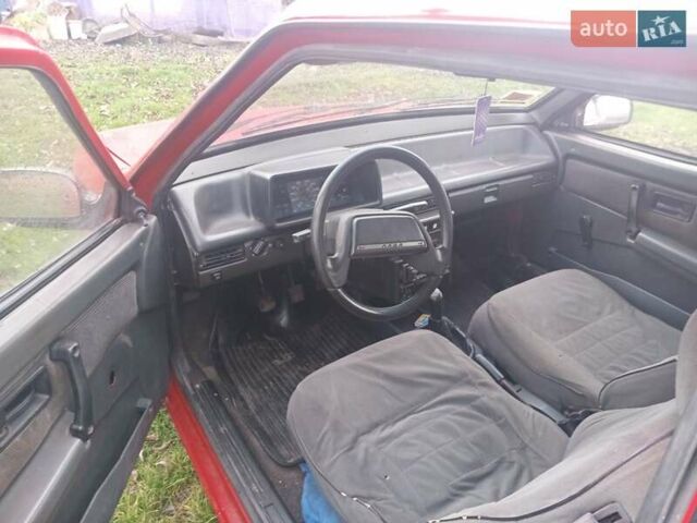 Красный ВАЗ 2108, объемом двигателя 1.5 л и пробегом 320 тыс. км за 1100 $, фото 11 на Automoto.ua