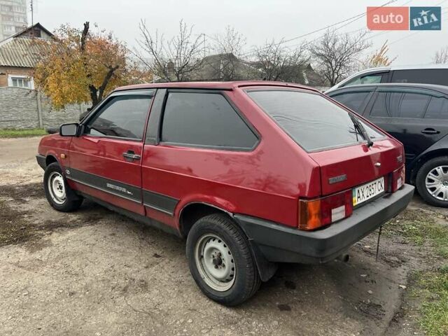 Красный ВАЗ 2108, объемом двигателя 1.5 л и пробегом 150 тыс. км за 1500 $, фото 2 на Automoto.ua